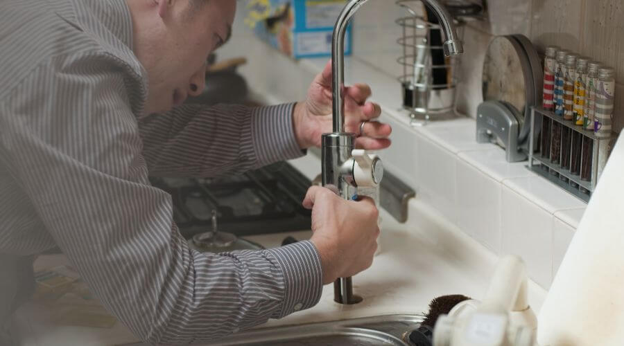 Expert burst pipe repair services in Metamora, MI